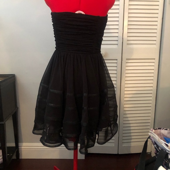 Betsey Johnson Dresses & Skirts - Beautiful strapless mini dress wore once.